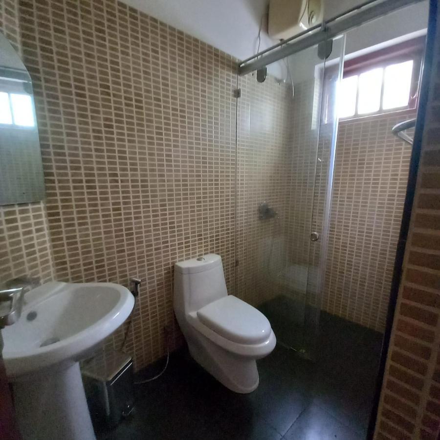 Crown Hills Kandy Inn Zewnętrze zdjęcie