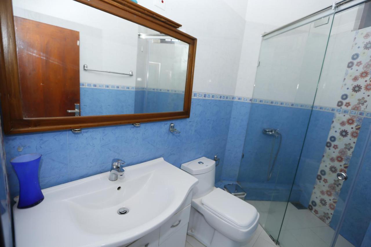 Crown Hills Kandy Inn Zewnętrze zdjęcie