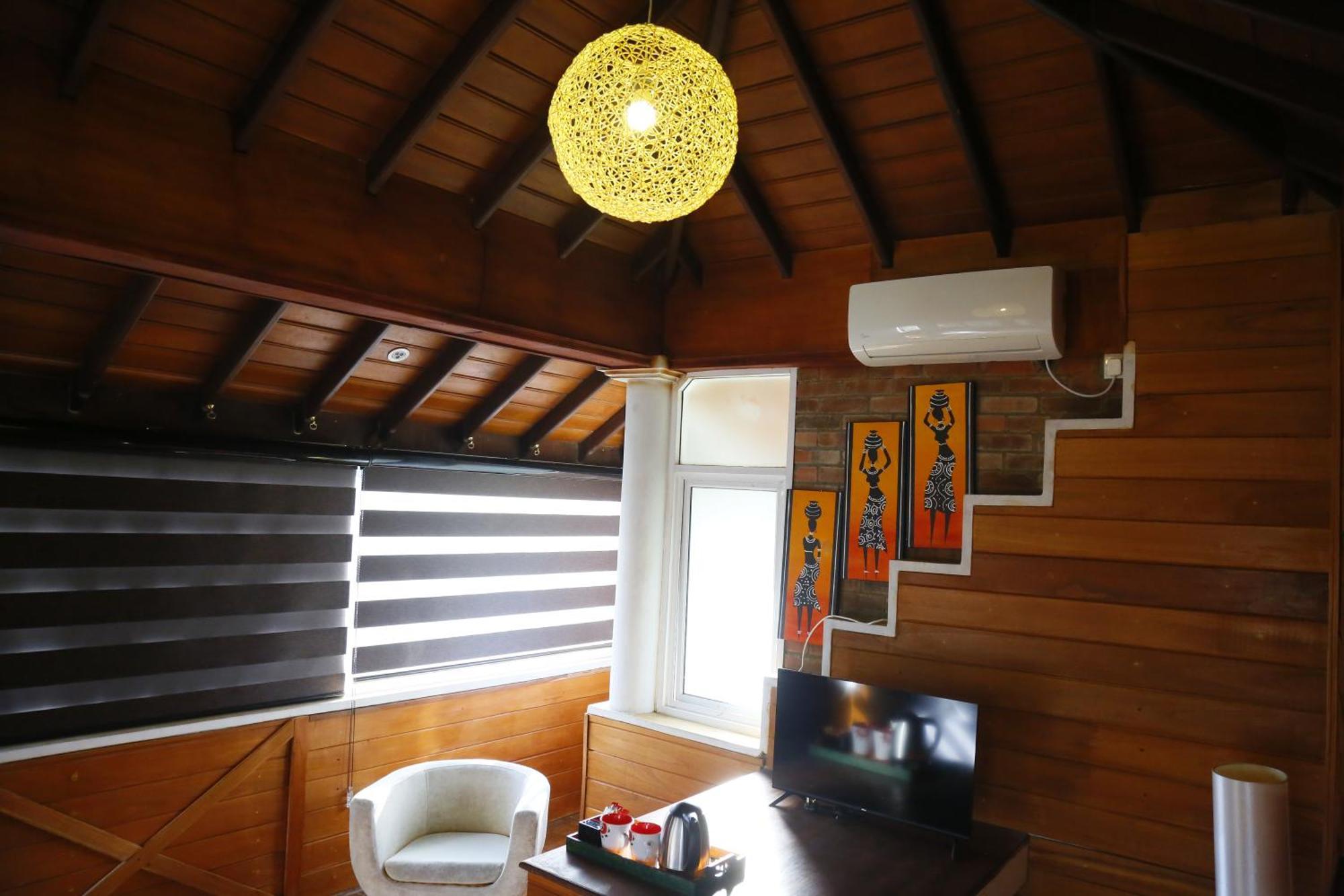 Crown Hills Kandy Inn Zewnętrze zdjęcie